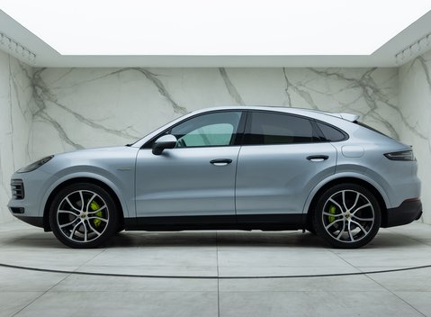Porsche Cayenne E-Hybrid Coupe 5
