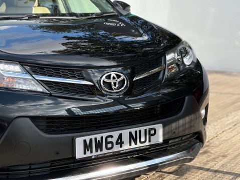 Toyota Rav4 2.2 RAV4 Invincible D-4D 4WD 5dr 8