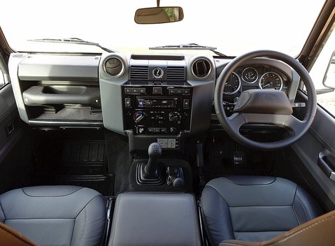 Land Rover 90 Autobiography 10