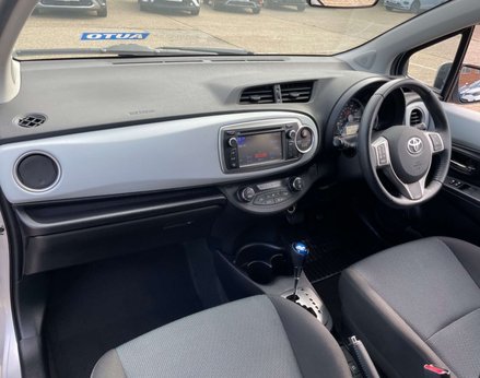 Toyota Yaris 1.5 Yaris T4 Hybrid CVT 5dr 23