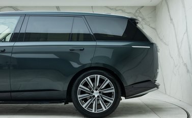 Land Rover Range Rover D350 AUTOBIOGRAPHY LWB 37