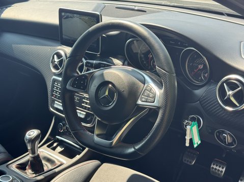 Mercedes-Benz A Class 2.1 A200d AMG Line (Premium) Hatchback 5dr Diesel Manual Euro 6 (s/s) (136 12