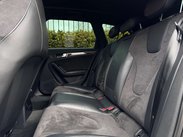 Audi RS4 4.2 RS 4 FSI Quattro Auto 4WD 5dr 60