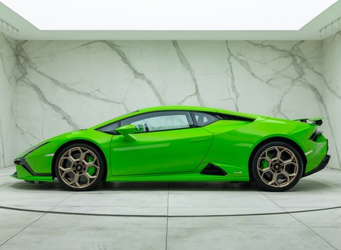 Lamborghini Huracan TECNICA 5