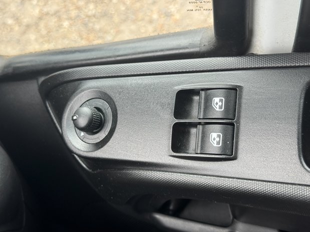 Iveco Daily Tipper MWB [SOLD MM] L2 350 Air Con Tow Bar EURO 6 27