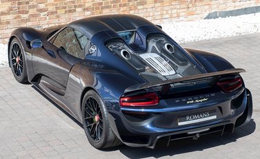 Porsche 918 Spyder Weissach 10