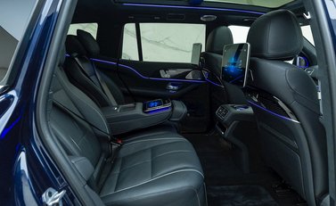 Mercedes-Benz GLS 600 15