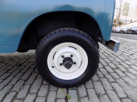 Land Rover 88 Series 111 Petrol + 7 Seats 3