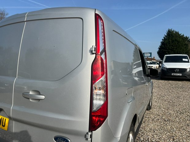 Ford Transit Connect SWB L1H1 200 Limited Air Con Sensors EURO 6 NO VAT 19