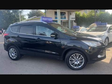 Ford Kuga 2.0 TDCi Titanium 2WD Euro 5 5dr 8