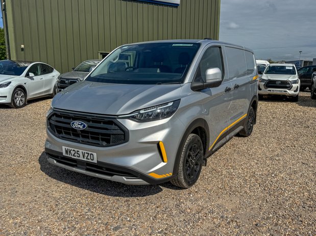 Ford Transit Custom SWB L1H1 Low Roof Trail 320 Air Con Alloys Camera Sensors EURO 6 2