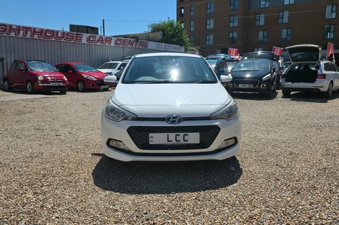 Hyundai i20 MPI SE.AUTOMATIC..1 PREVIOUS OWNER,18 STAMPS,AIR CON,LAST OWNER  9 YEARS. 3