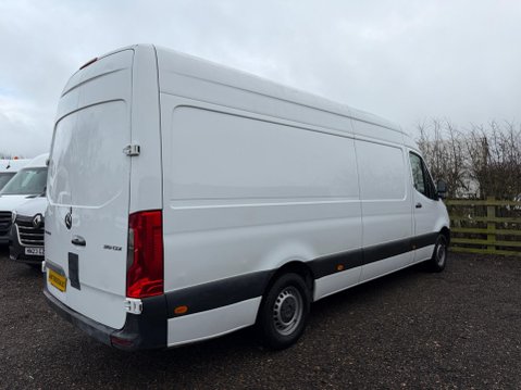 Mercedes-Benz Sprinter 2.0 315 CDI Progressive RWD L3 H2 Euro 6 (s/s) 5dr 7