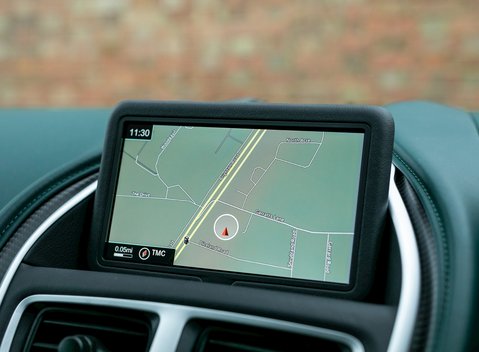 Aston Martin DBS Superleggera 16