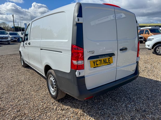 Mercedes-Benz Vito AUTO LWB L2H1 Low Roof Progressive 114 Rev Cam Nav EURO 6 10