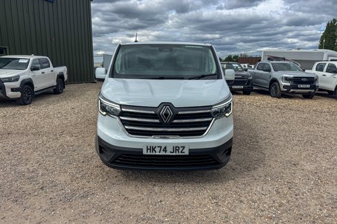 Renault Trafic SWB L1H1 [SOLD MM] Low Roof Advance LL31 Air Con Sensors EURO 6