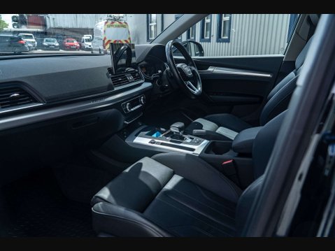 Audi Q5 2.0 Q5 PHEV Sport 50 TFSI E Quattro Semi-Auto 4WD 5dr 9