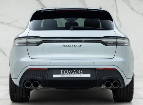 Porsche Macan GTS 5