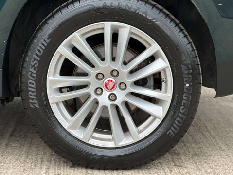 Jaguar F-Pace 2.0 F-PACE Portfolio AWD i Auto 4WD 5dr 58