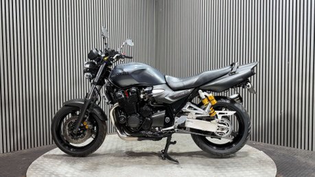 Yamaha XJR1300 RACER 2015 13K MOT MARCH 2027 WARRANTY MUSCLE BIKE 4