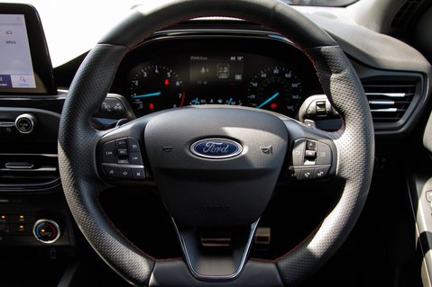 Ford Focus ST-LINE 21