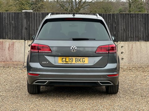 Volkswagen Golf SV GT TDI DSG 9