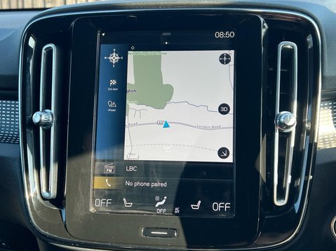 Volvo XC40 B4 R-DESIGN PRO MHEV 28