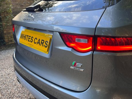 Jaguar F-Pace 3.0 D300 V6 S Auto AWD Euro 6 (s/s) 5dr 80