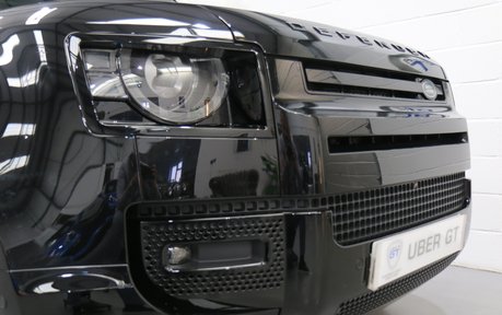 Land Rover Defender x-Dynamic HSE D350 - Huge Specification 13