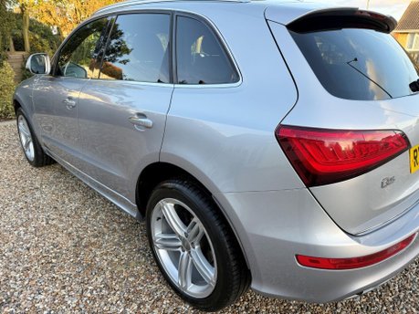 Audi Q5 2.0 TDI S line Plus S Tronic quattro Euro 5 (s/s) 5dr 12