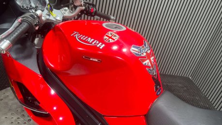 Triumph Sprint ONLY 22K NEW MOT SERVICED SPORTS TOURER 1050CC 20