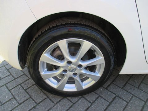 Vauxhall Corsa 1.2 Turbo SE Premium Euro 6 (s/s) 5dr 12