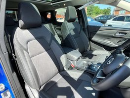 Nissan Qashqai 1.3 Qashqai N-Connecta DiG-T MHEV 5dr 59