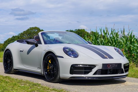 Porsche 911 CARRERA 4 GTS CONVERTIBLE 2