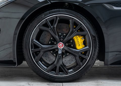 Jaguar F-Type PROJECT 7 