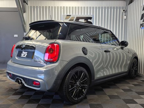 Mini Hatch 2.0 Cooper S Hatchback 3dr Petrol Manual Euro 6 (s/s) (192 ps) 38