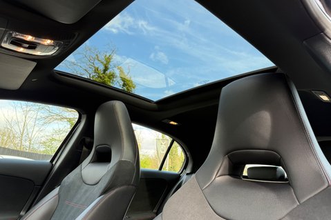 Mercedes-Benz A Class A 180 D AMG LINE PREMIUM PLUS - PAN ROOF -ELECTRIC SEATS 3