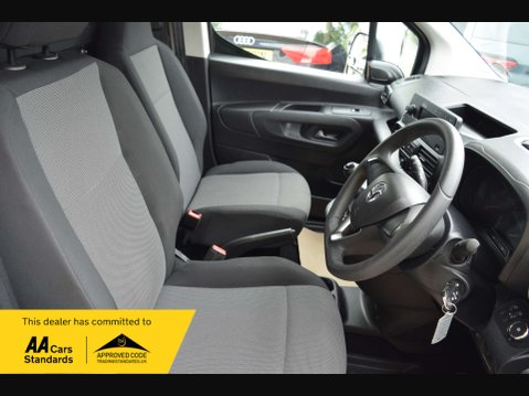 Vauxhall Combo 1.6 Combo 2300 Edition S/S 32