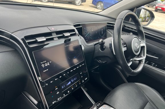Hyundai TUCSON 1.6h T-GDI ULTIMATE AUTO PETROL HYBRID 34