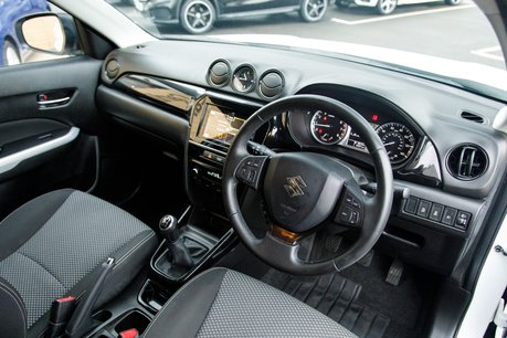 Suzuki Vitara KURO