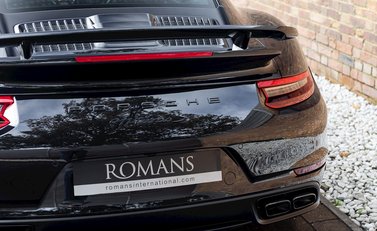 Porsche 911 (991.2) Turbo S 23