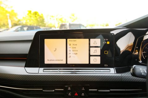 Volkswagen Golf R-LINE TSI 24