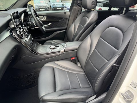 Mercedes-Benz GLC GLC 220 D 4MATIC AMG LINE PREMIUM 35