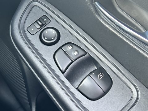 Nissan MICRA 0.9 IG-T Acenta 5dr 30