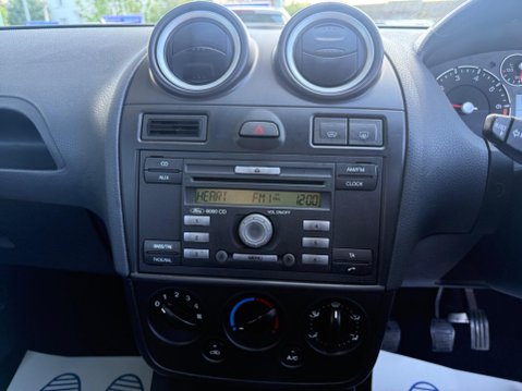 Ford Fiesta 1.25 Zetec Climate 5dr 23
