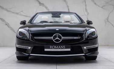 Mercedes-Benz SL Class SL63 AMG 10