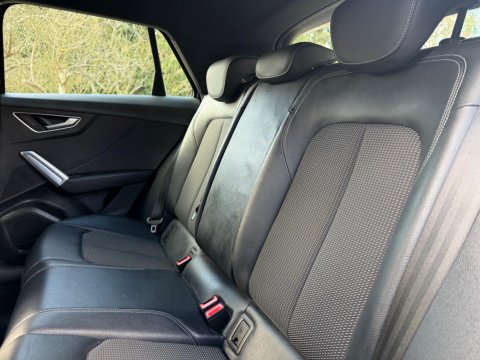 Audi Q2 1.0 TFSI S line Euro 6 (s/s) 5dr 11