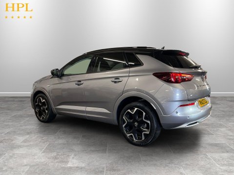 Vauxhall Grandland 1.5 Turbo D Ultimate SUV 5dr Diesel Auto Euro 6 (s/s) (130 ps) 5