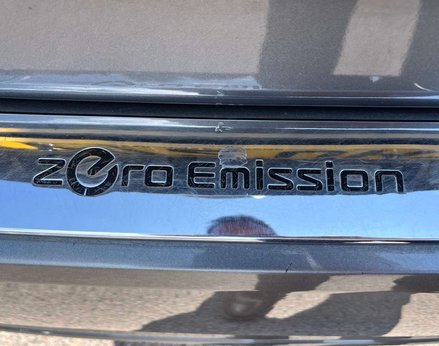 Nissan LEAF Leaf E + N-Connecta Electric, 60.9 kw/h battery, 239 mile range 5dr 70