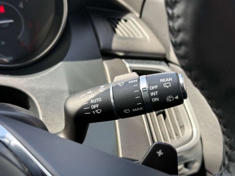 Jaguar E-Pace 2.0 D150 R-Dynamic S SUV 5dr Diesel Auto AWD Euro 6 (s/s) (150 ps) 44